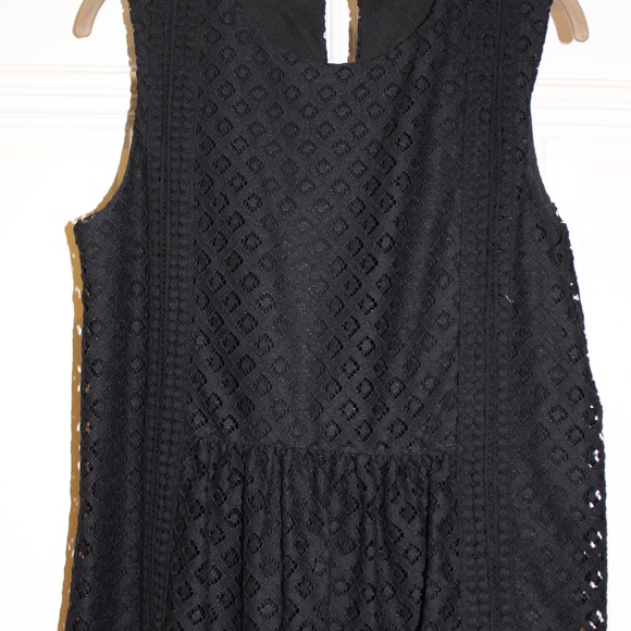 Banana Republic Lace Blouse - Picture 2 of 3